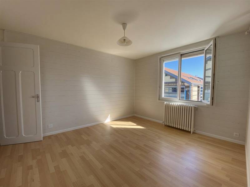 LUMINEUX Appartement T2 bien situé Quartier Saint-Nicolas - LE HAVRE (76600)