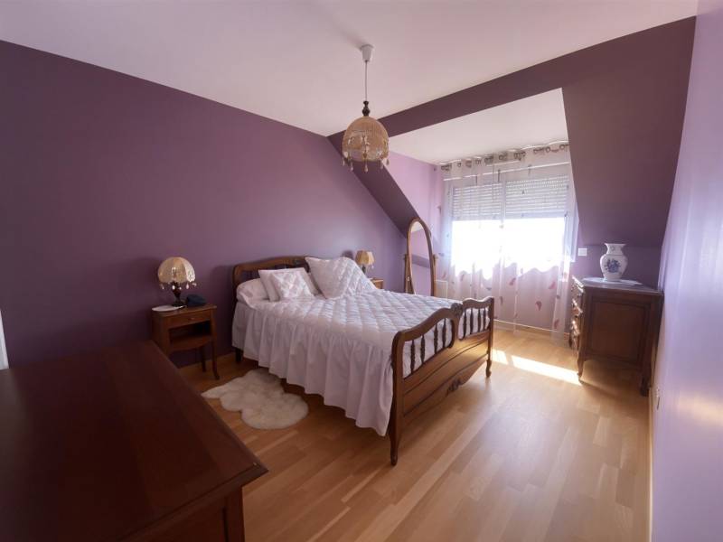 VENDU ! Rare à la vente ! Appartement avec BALCON et ASCENSEUR idéalement situé dans le centre de SAINT-ROMAIN DE COLBOSC (76430)