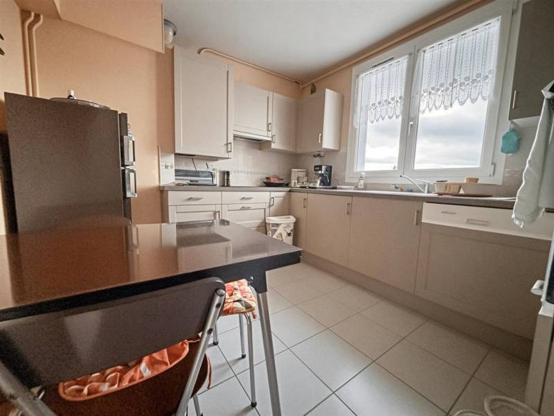 SOUS-COMPROMIS ! Appartement avec PARKING et LOGGIA très bien situé au HAVRE (76620) - Sanvic Église