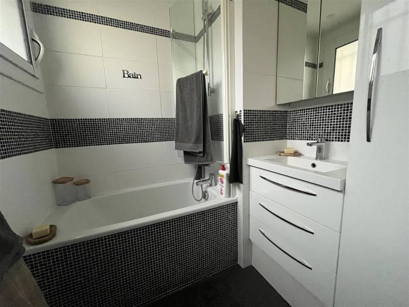 Appartement en TRÈS BON ÉTAT idéalement située en plein CENTRE-VILLE du HAVRE (76600)