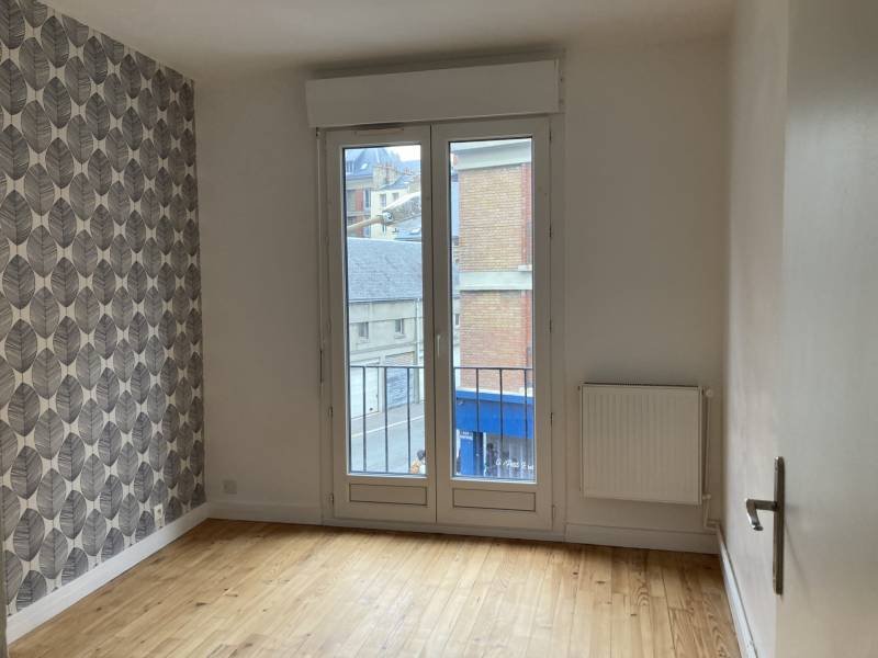 VENDU ! SAINT-FRANÇOIS, Appartement volume T3 TRAVERSANT situé au HAVRE (76600)