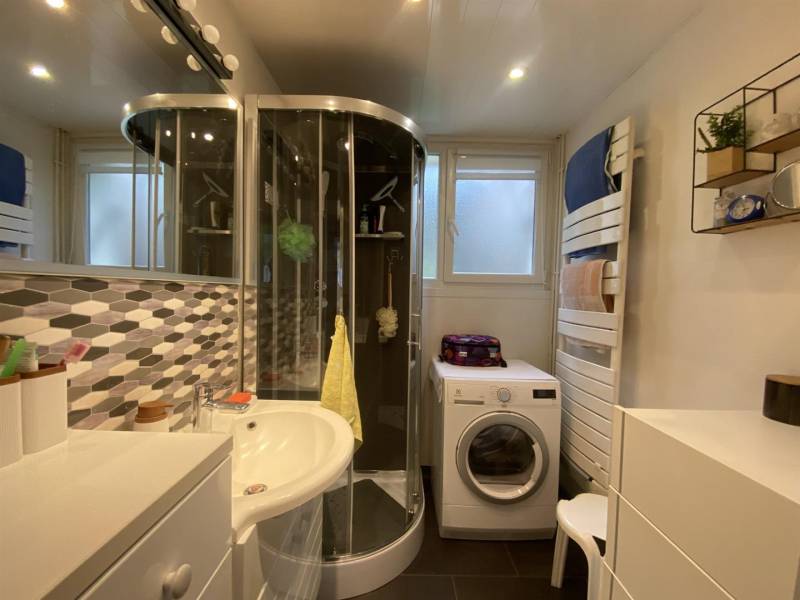 BEL Appartement à vendre avec BALCON idéalement situé au HAVRE (76600) - Graville