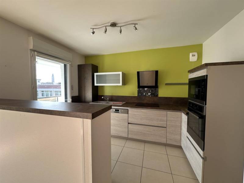 VENDU ! Rare à la vente ! Plein CENTRE-VILLE du HAVRE (76600) - Hôtel de Ville, Appartement Volume 95m² avec BALCON et ASCENSEUR